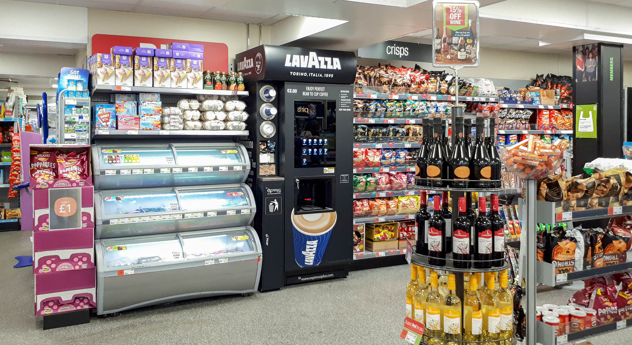 Retail Coffee Vending Machine Solution by eXpresso PLUS