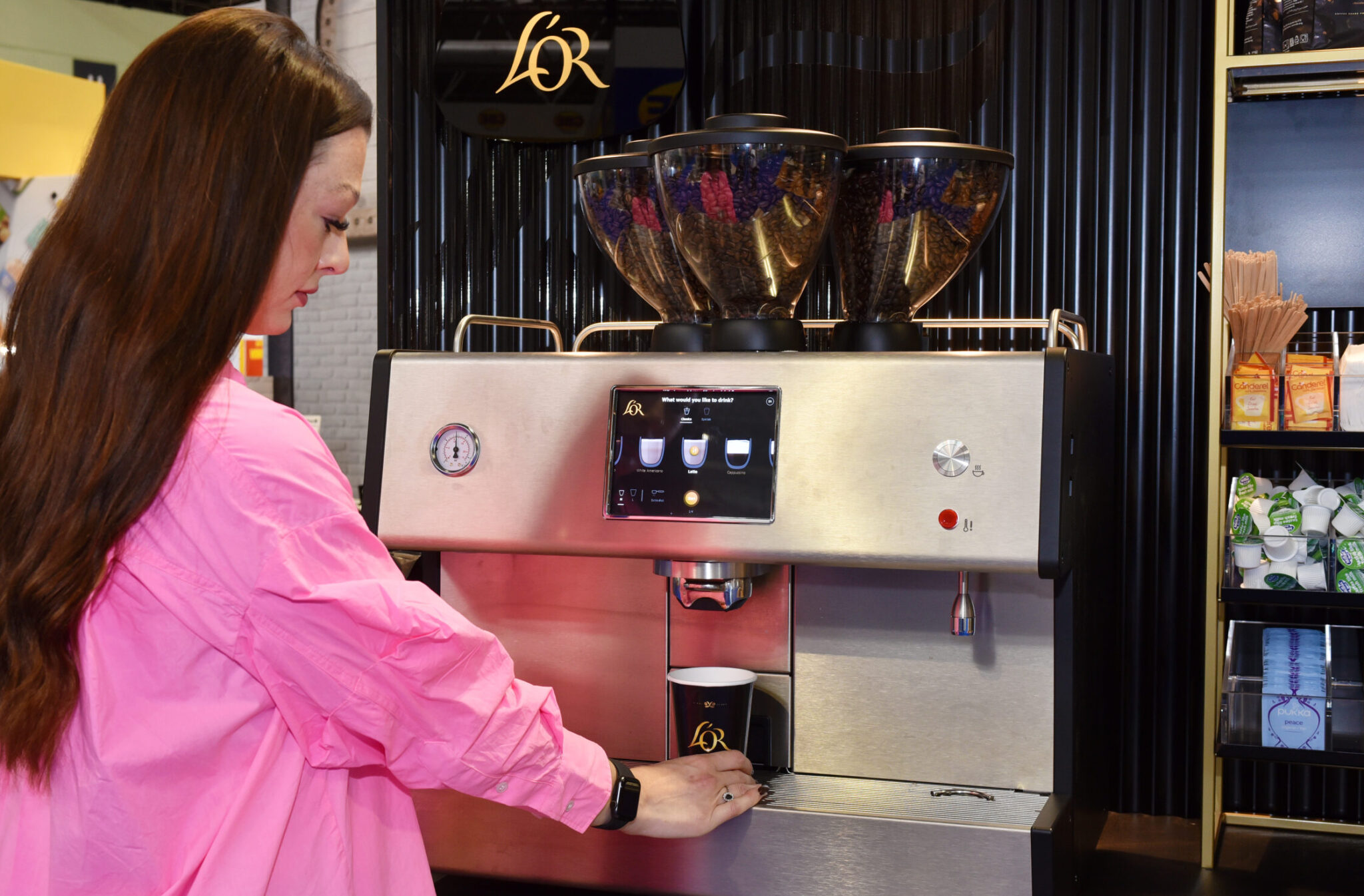 eXpresso PLUS homepage Commercial coffee machines designed to help